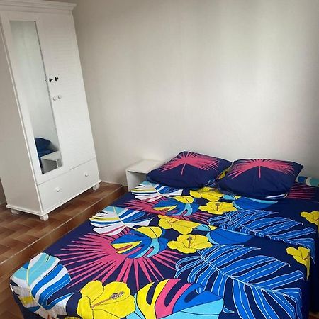 Appartement A Proximite De La Plage Du Bourg ! Sainte-Anne (Grande-Terre) Exterior photo