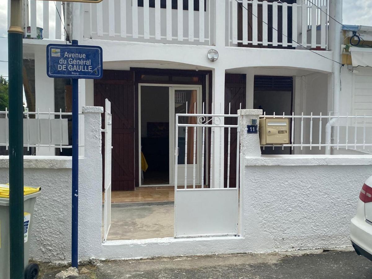 Appartement A Proximite De La Plage Du Bourg ! Sainte-Anne (Grande-Terre) Exterior photo