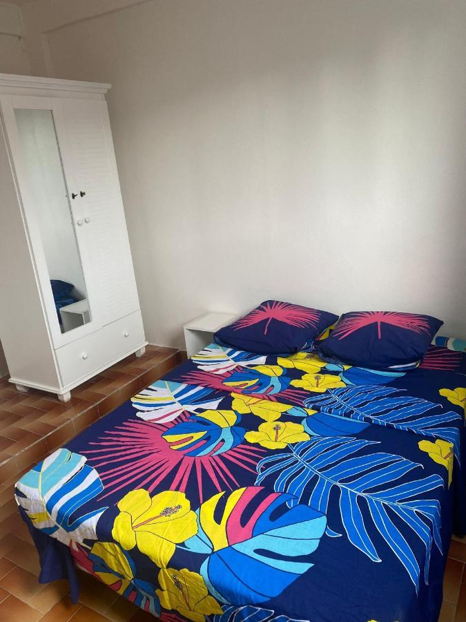 Appartement A Proximite De La Plage Du Bourg ! Sainte-Anne (Grande-Terre) Exterior photo